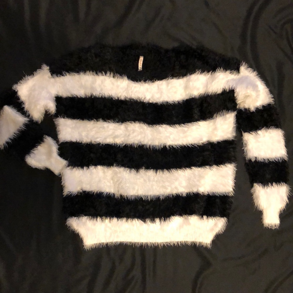 RAGA | Fuzzy Eyelash Sweater Anthropologie